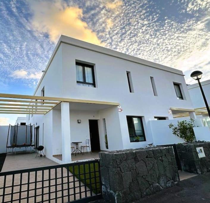 Casa Amy-Costa Teguise Villa Exterior photo